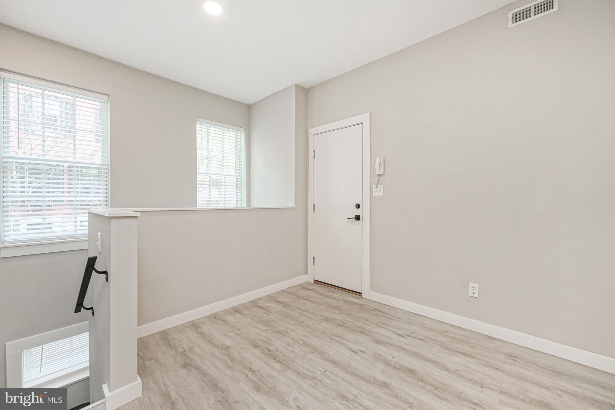 RITTENHOUSE SQUARE - Residential Income