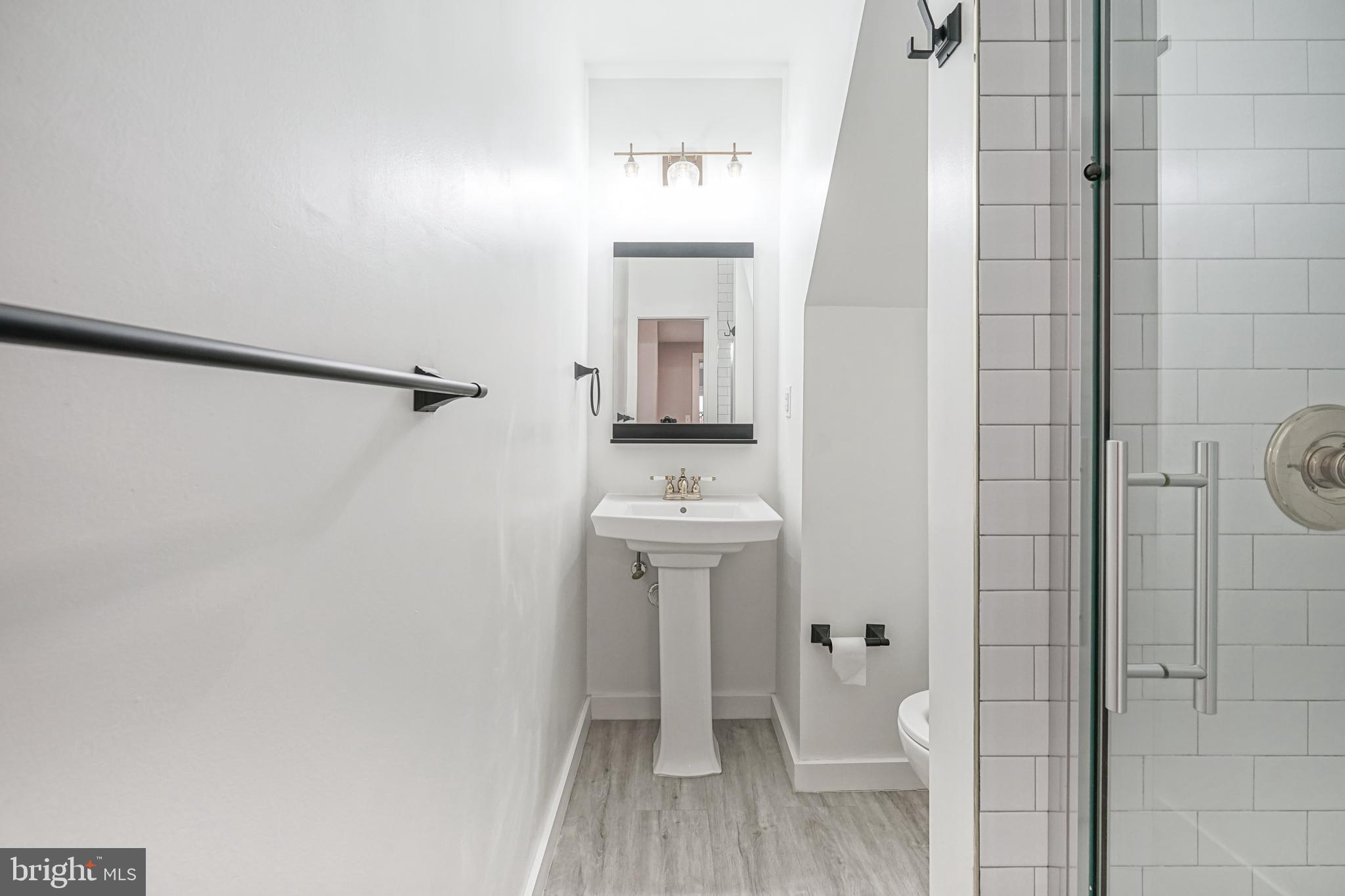 RITTENHOUSE SQUARE - Residential Income