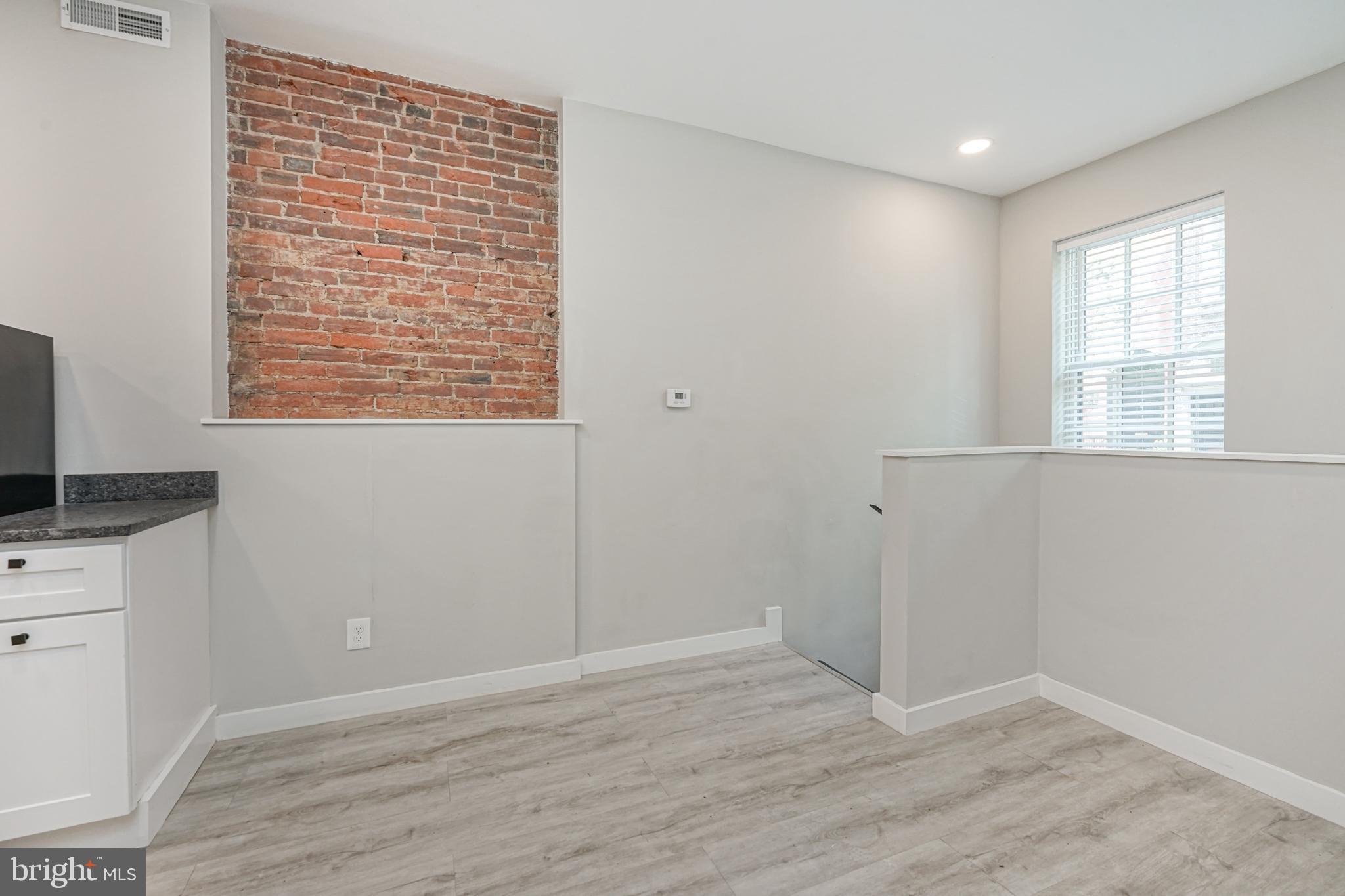 RITTENHOUSE SQUARE - Residential Income