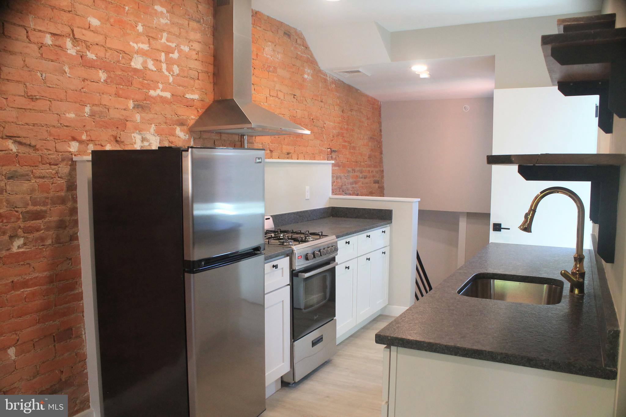 RITTENHOUSE SQUARE - Residential Income