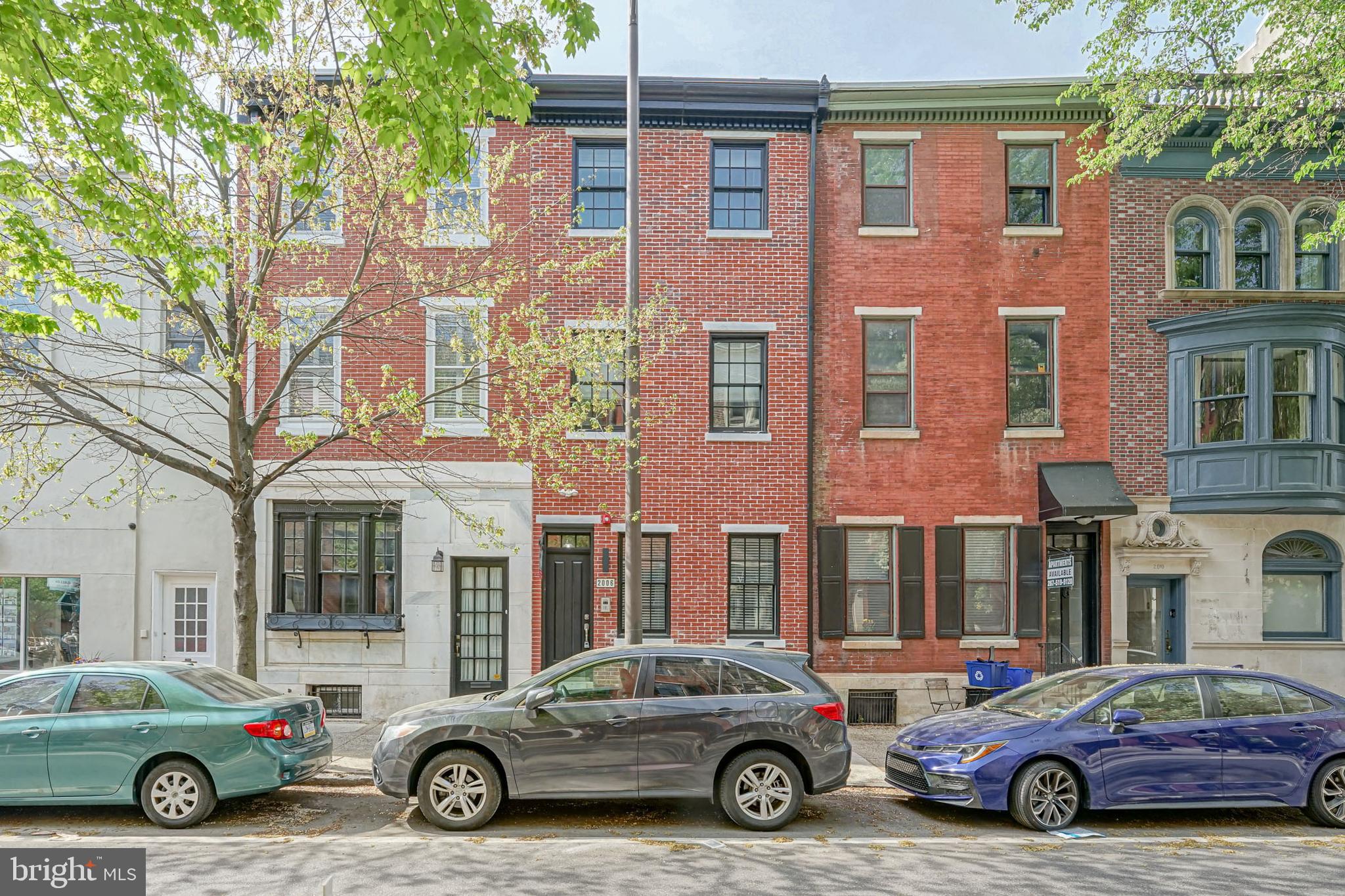 RITTENHOUSE SQUARE - Residential Income