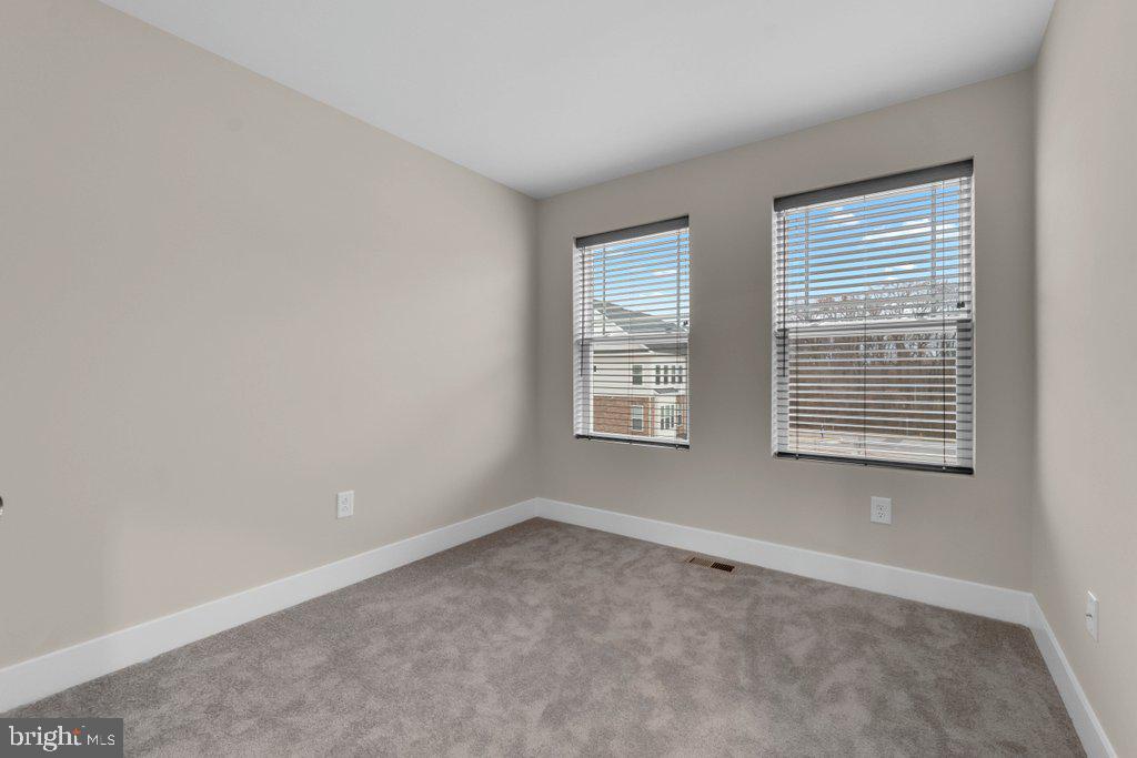 ESSEX - Residential