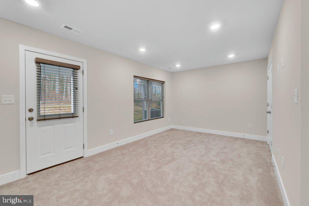 ESSEX - Residential