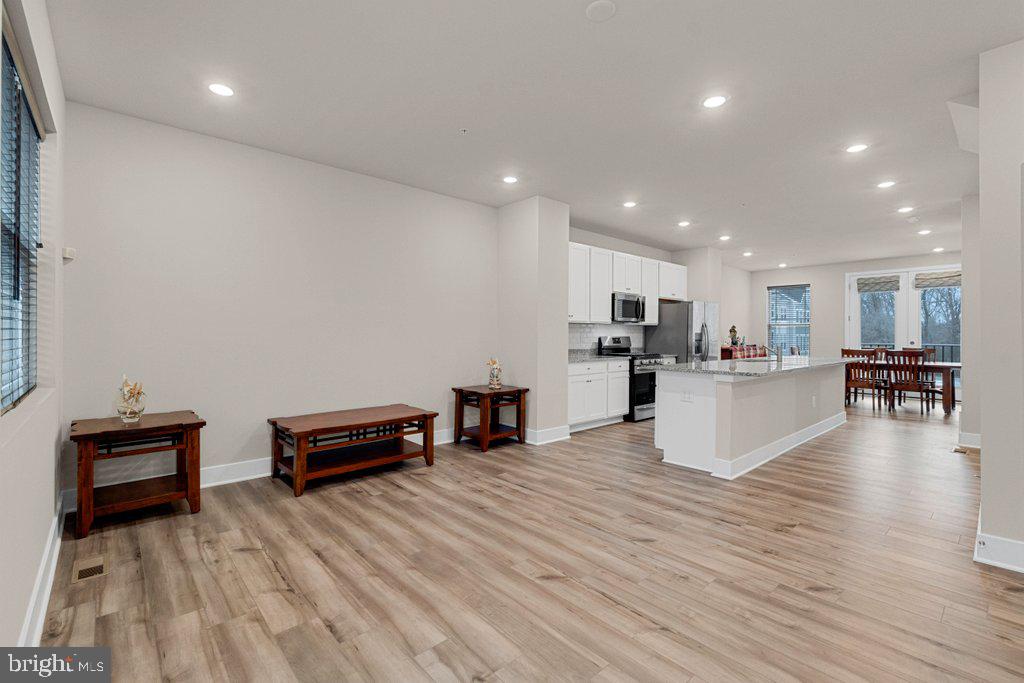 ESSEX - Residential