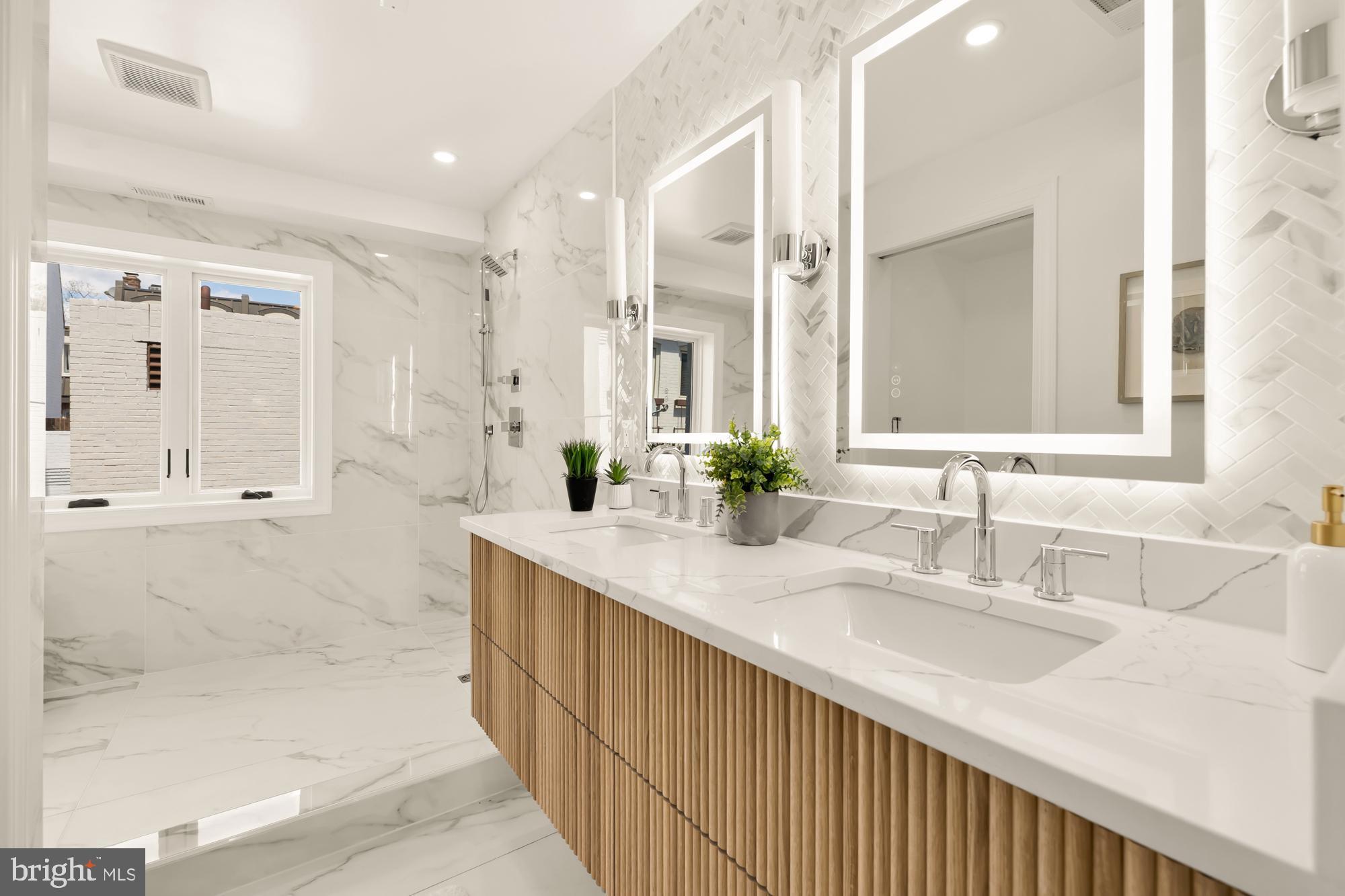 GEORGETOWN - Residential