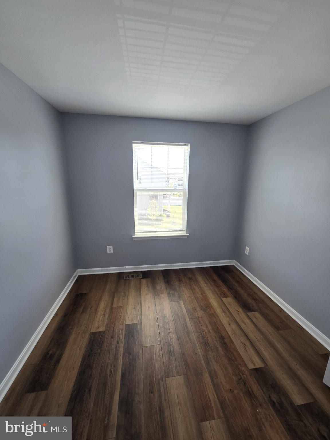 ADMIRALS LANDING - Residential