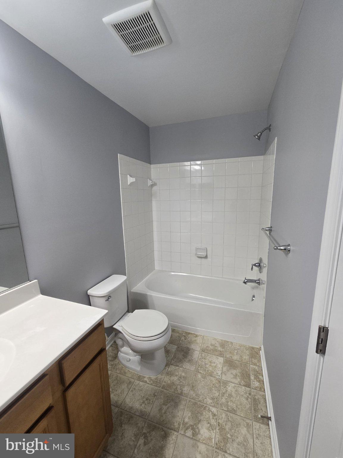 ADMIRALS LANDING - Residential