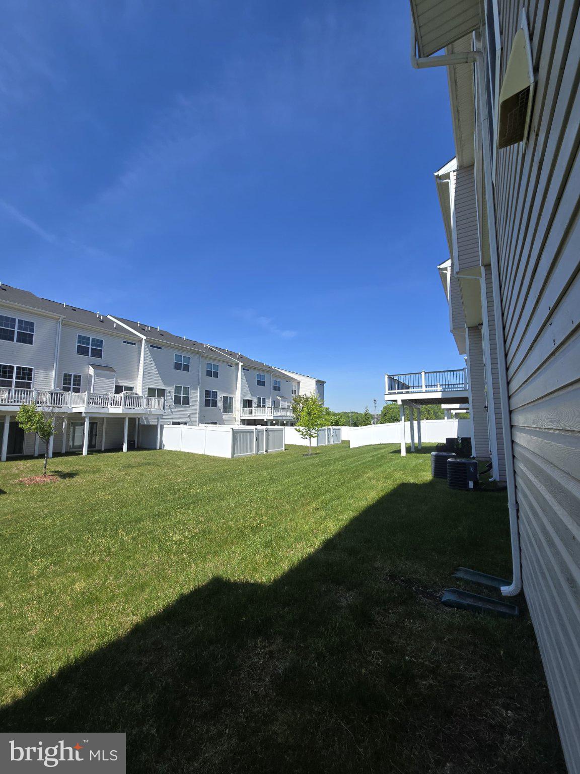 ADMIRALS LANDING - Residential