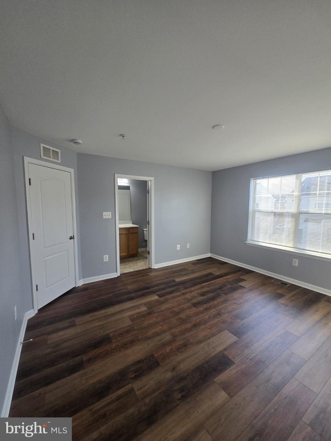 ADMIRALS LANDING - Residential