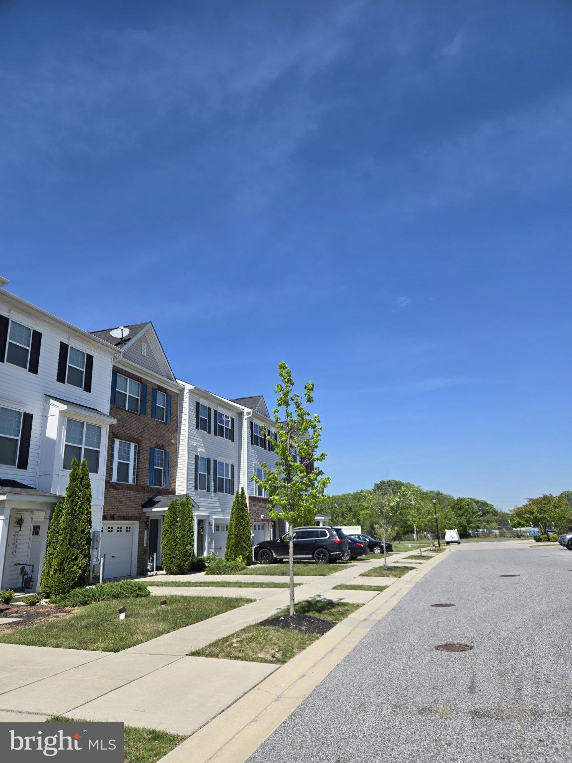 ADMIRALS LANDING - Residential