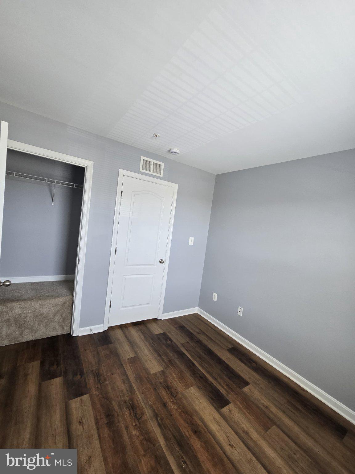 ADMIRALS LANDING - Residential