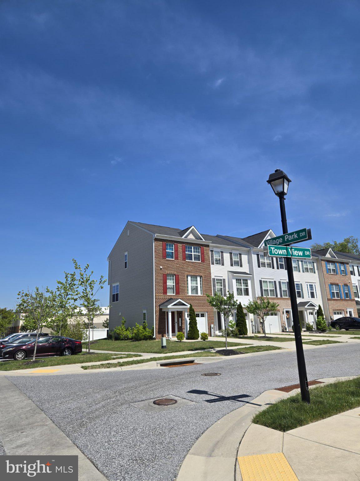 ADMIRALS LANDING - Residential