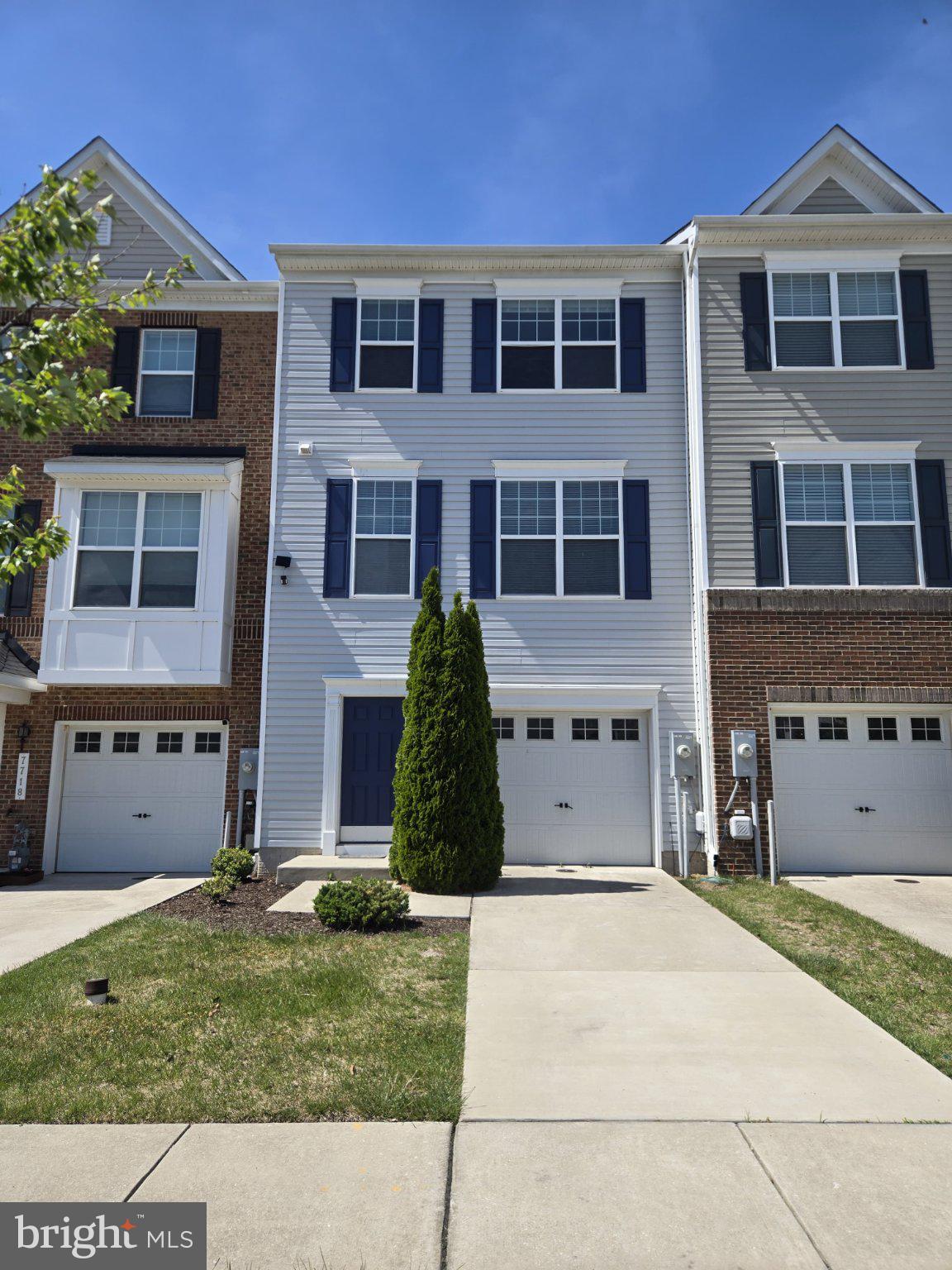 ADMIRALS LANDING - Residential