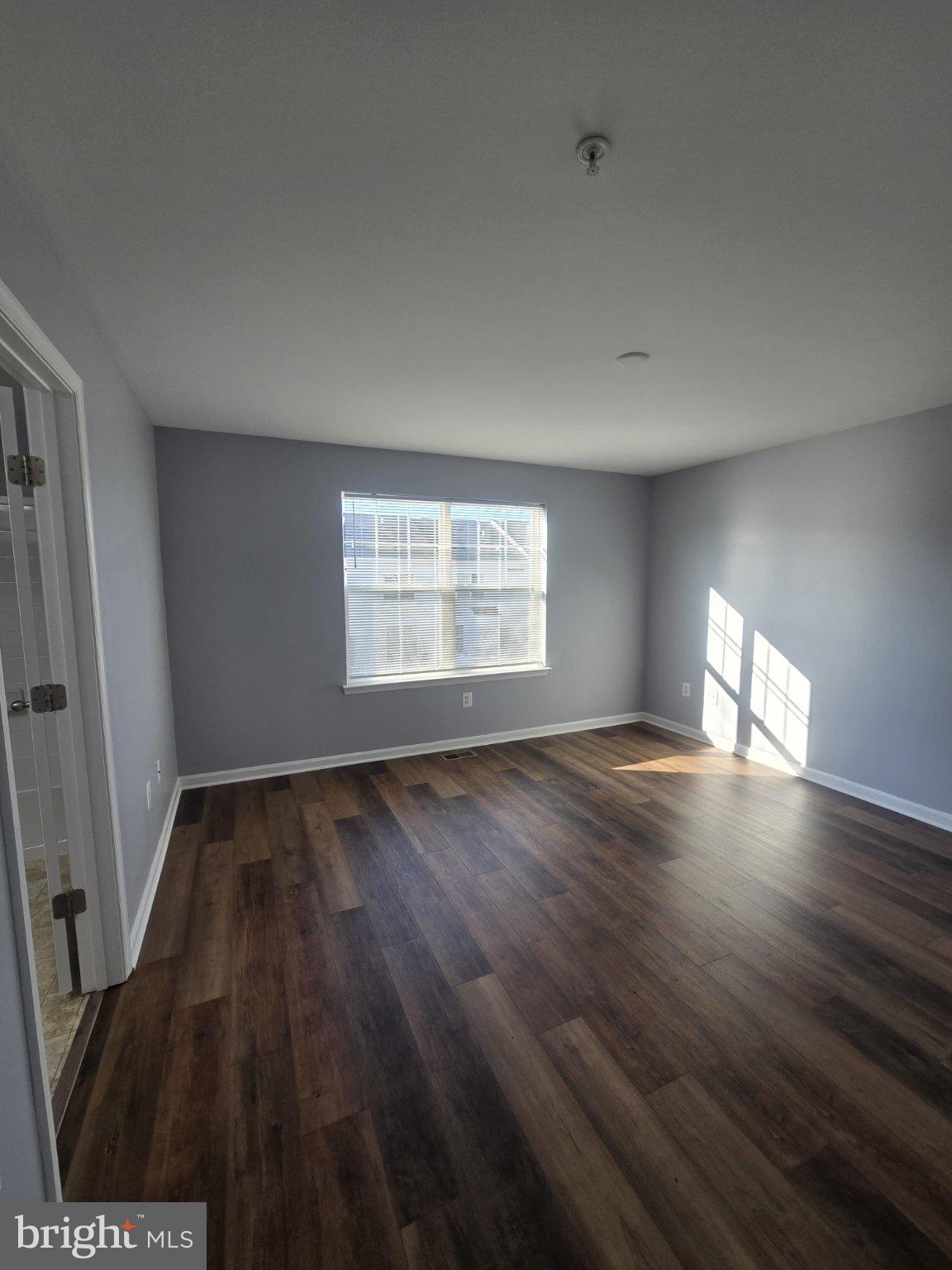 ADMIRALS LANDING - Residential