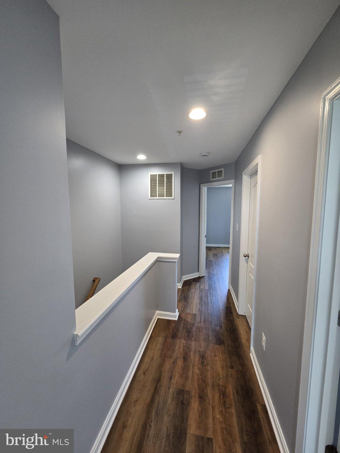ADMIRALS LANDING - Residential