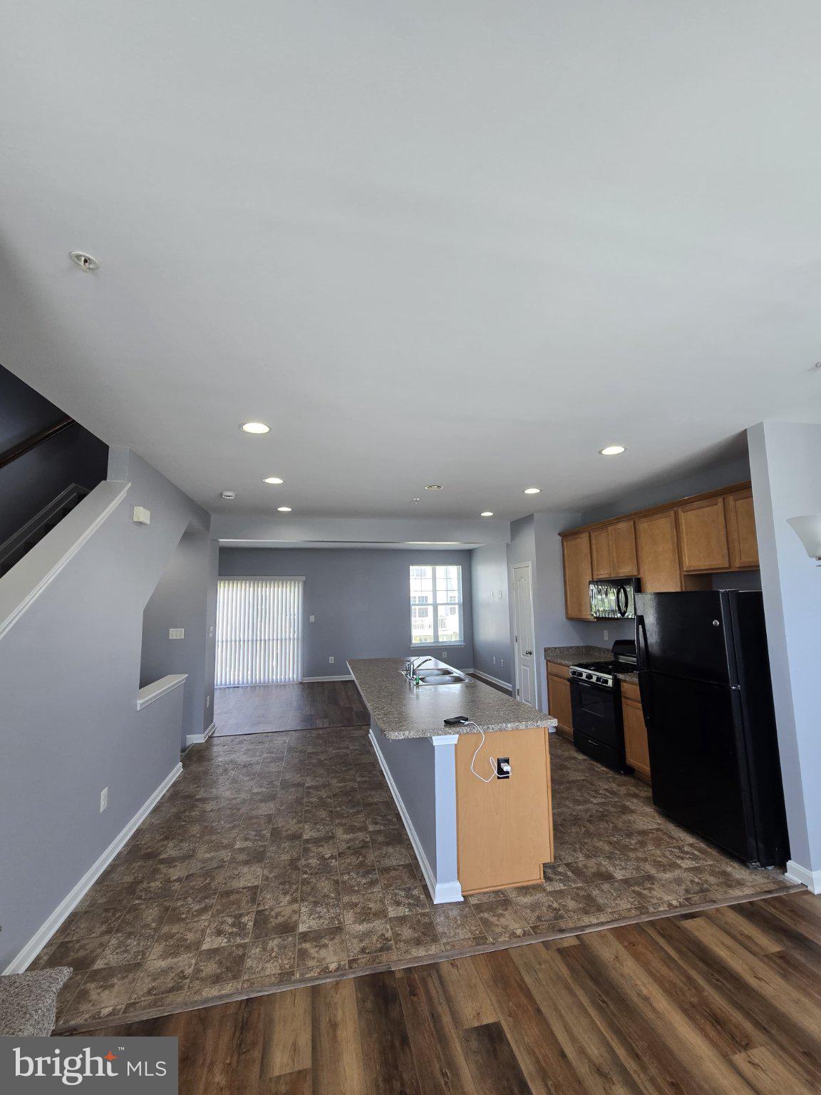 ADMIRALS LANDING - Residential
