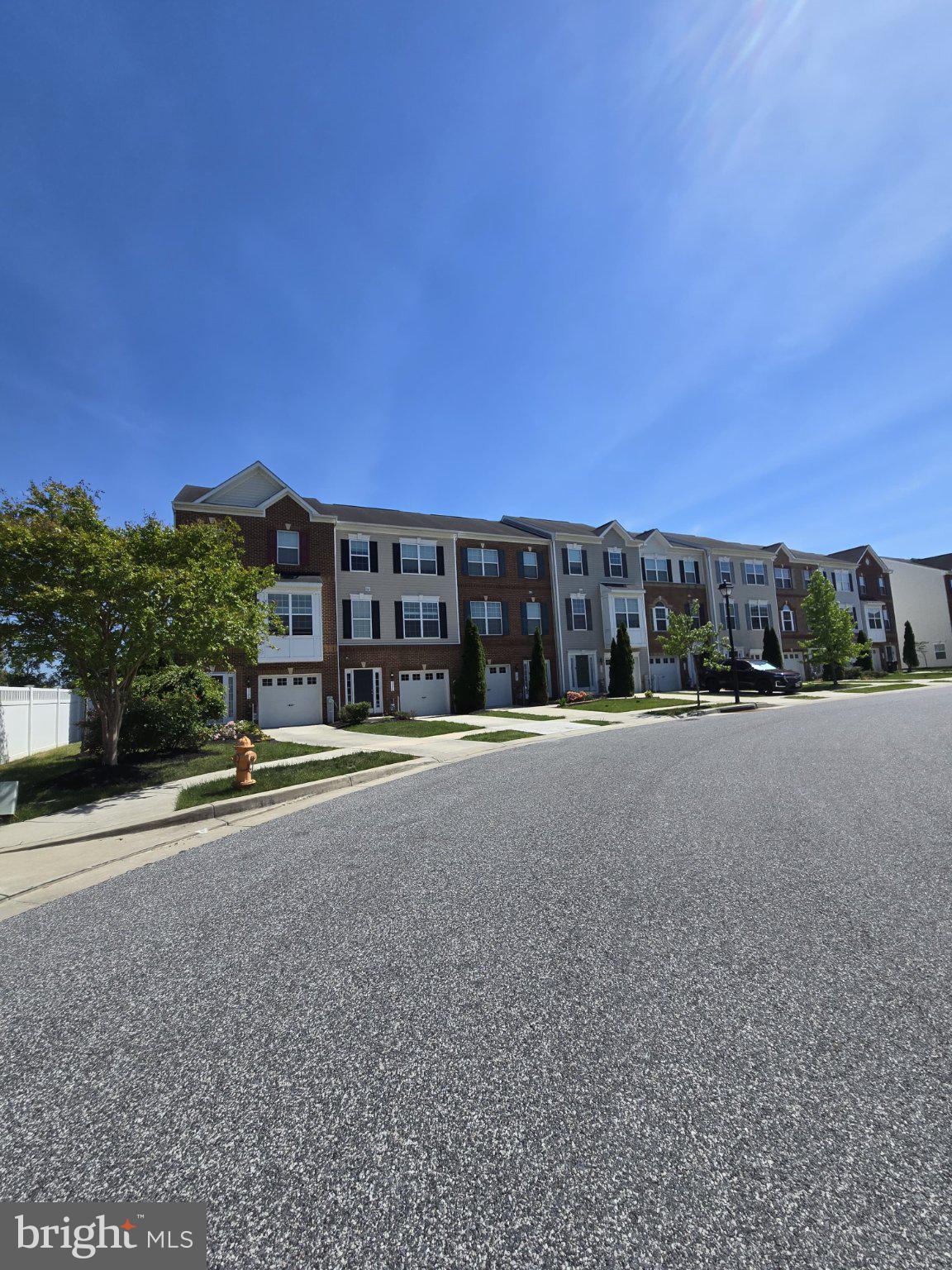 ADMIRALS LANDING - Residential