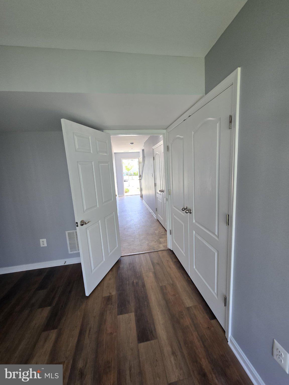 ADMIRALS LANDING - Residential