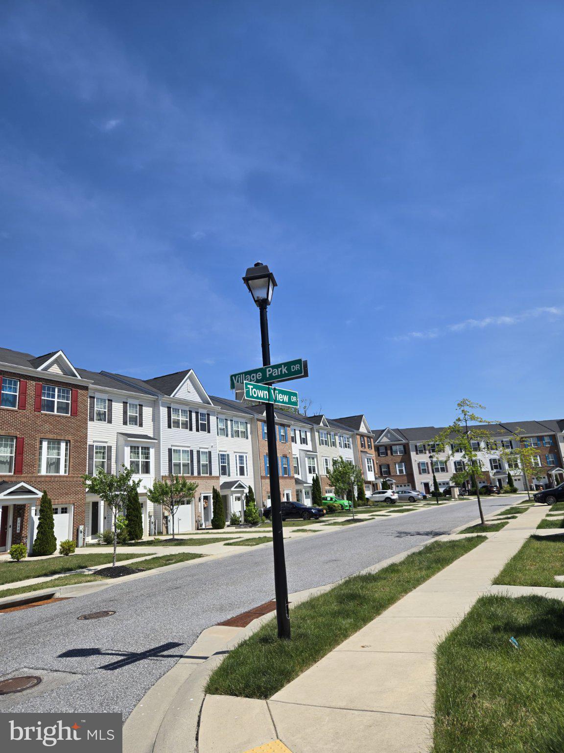 ADMIRALS LANDING - Residential