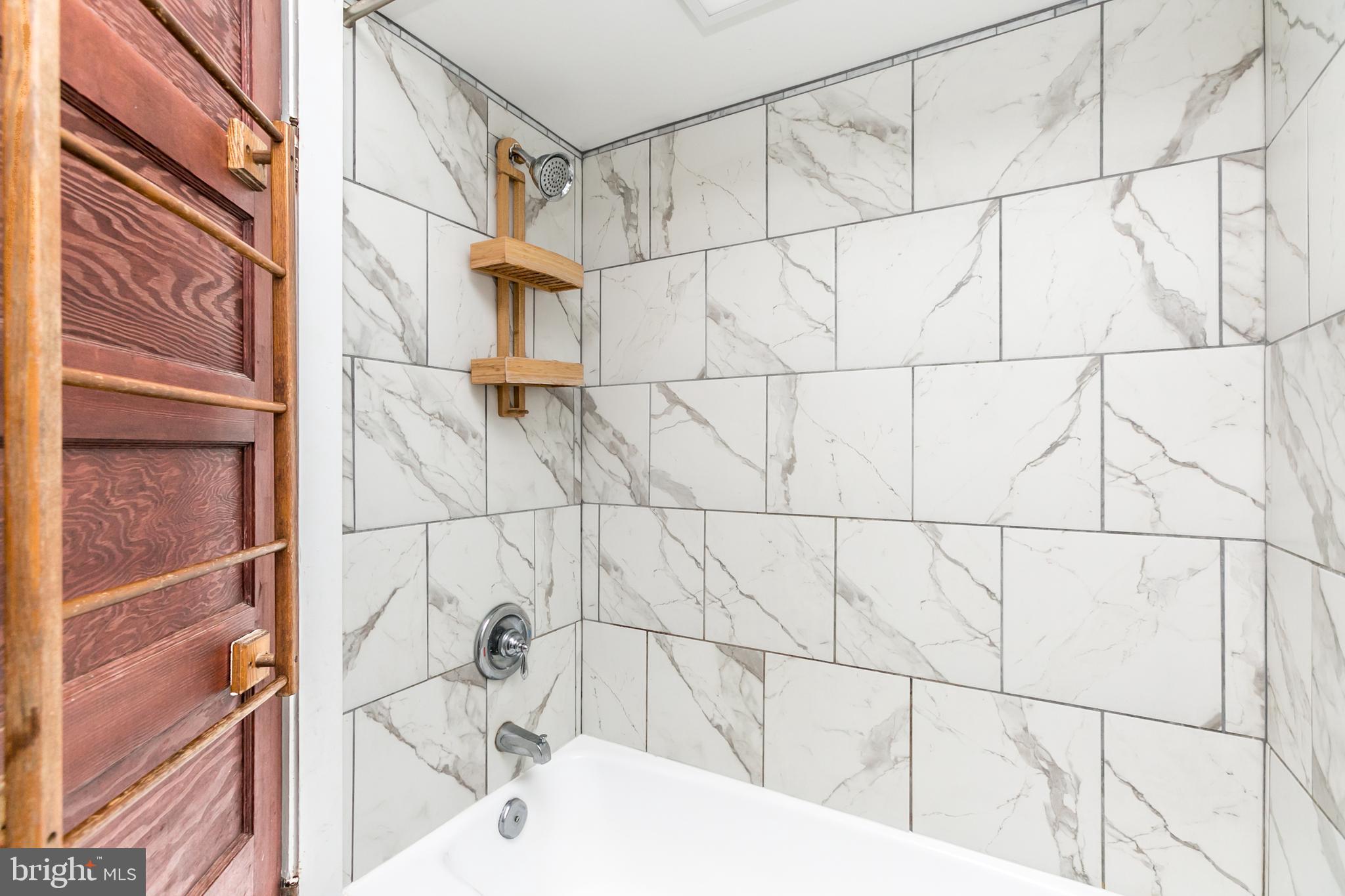 RADNOR WINSTON - Residential