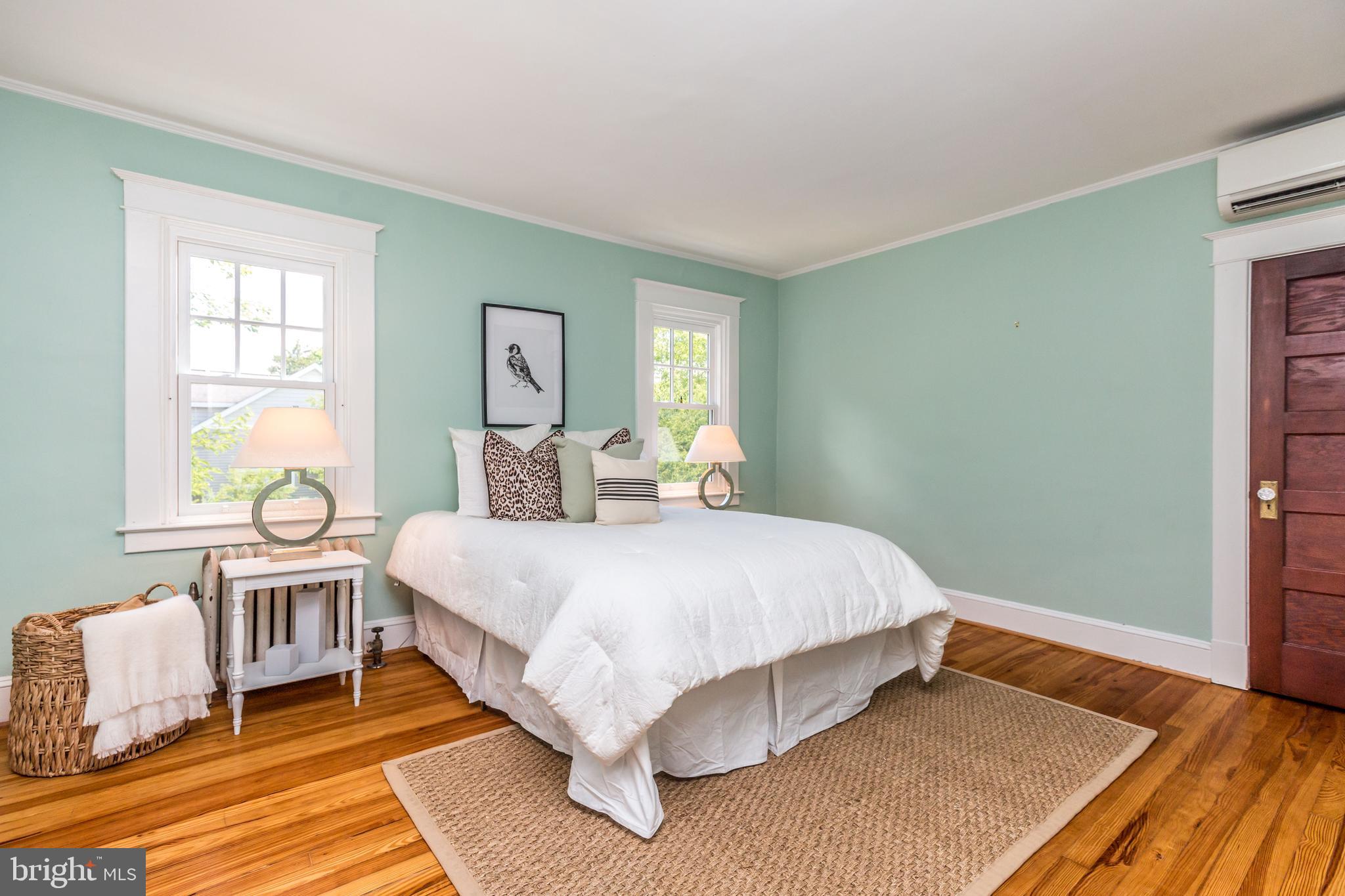 RADNOR WINSTON - Residential