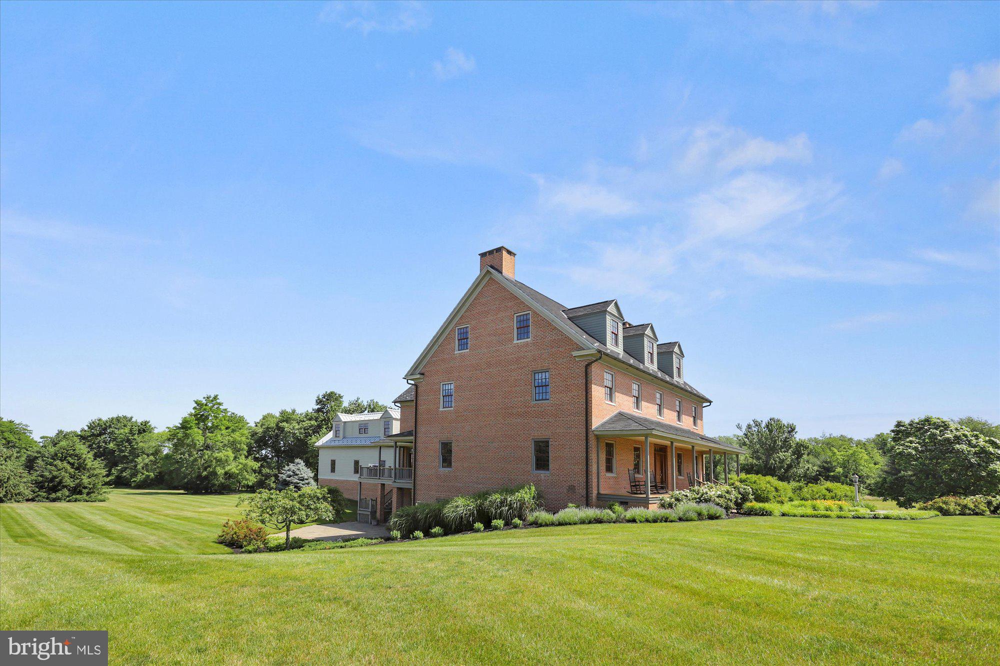 NEWVILLE - Farm