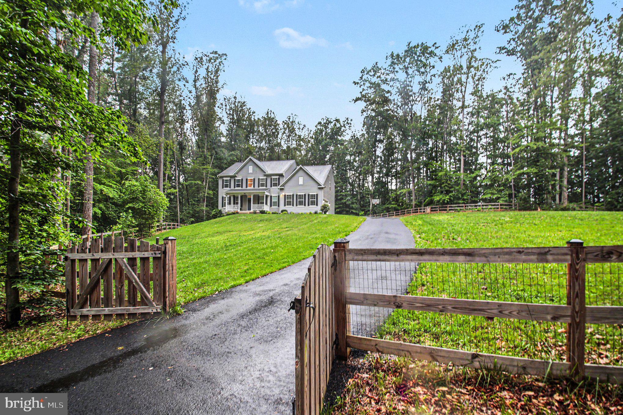 MINE RIDGE - Residential