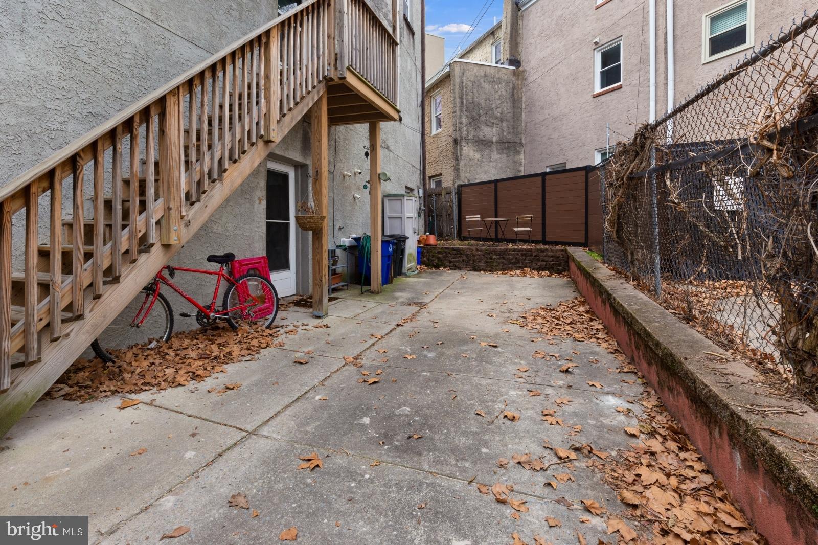 FAIRMOUNT - Residential Lease