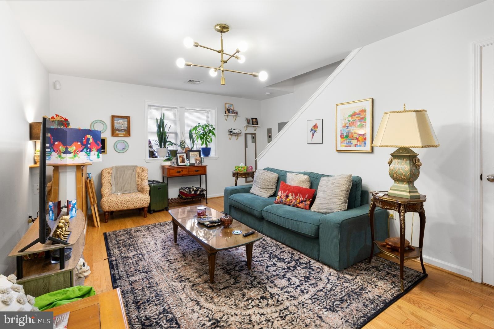 FAIRMOUNT - Residential Lease
