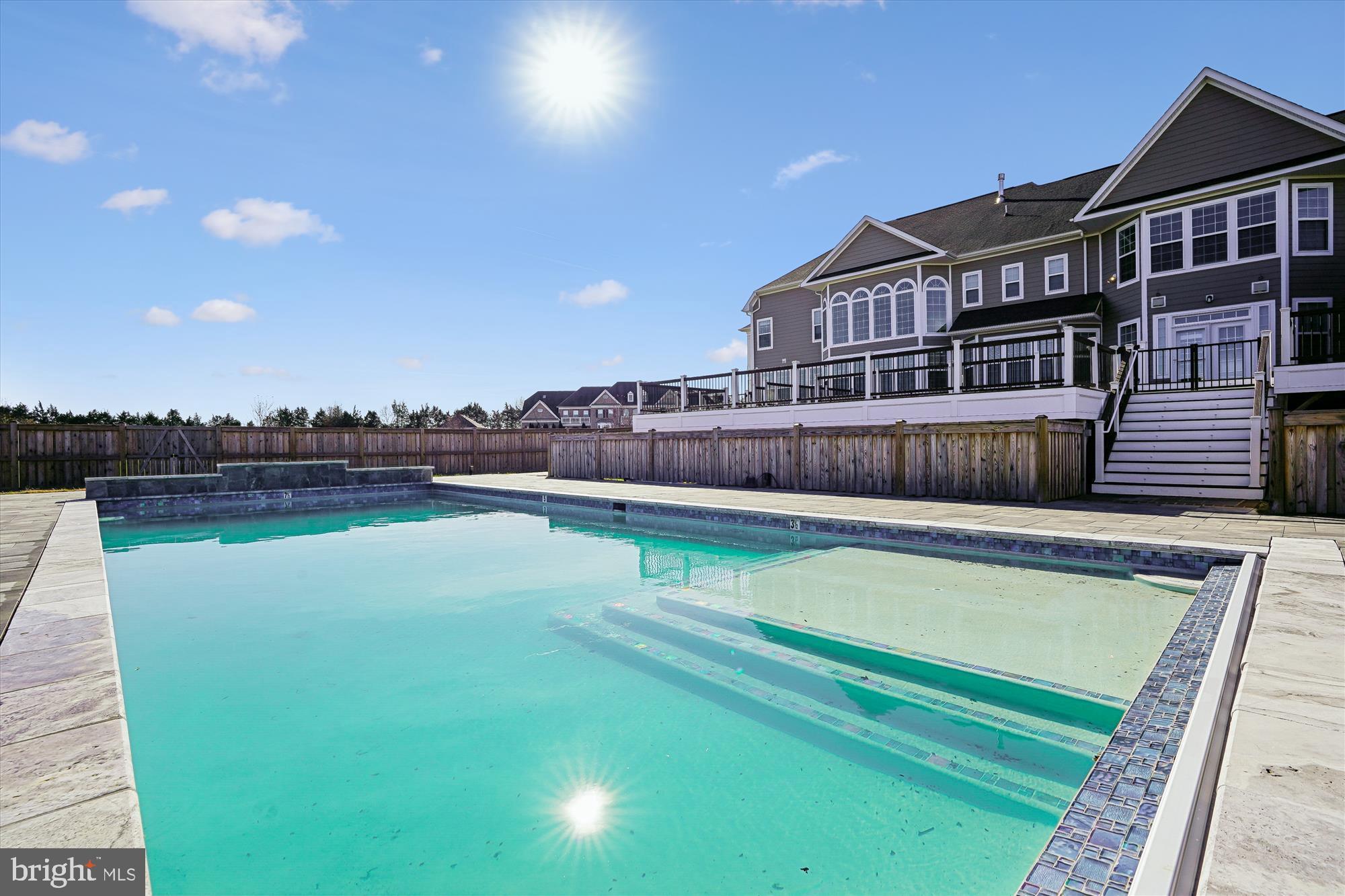 HUNTERS POND - Residential
