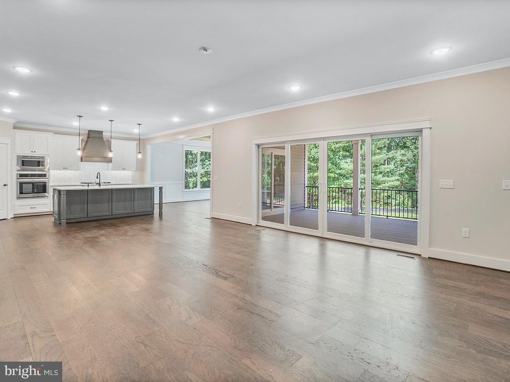 FAWN LAKE - Residential
