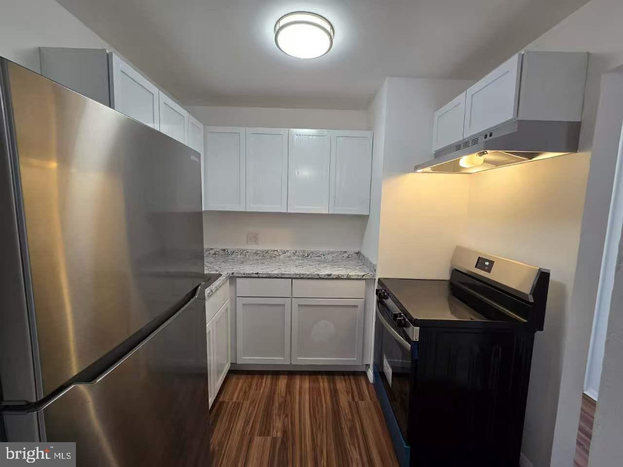 PEMBROOK OF LOUDOUN - Residential