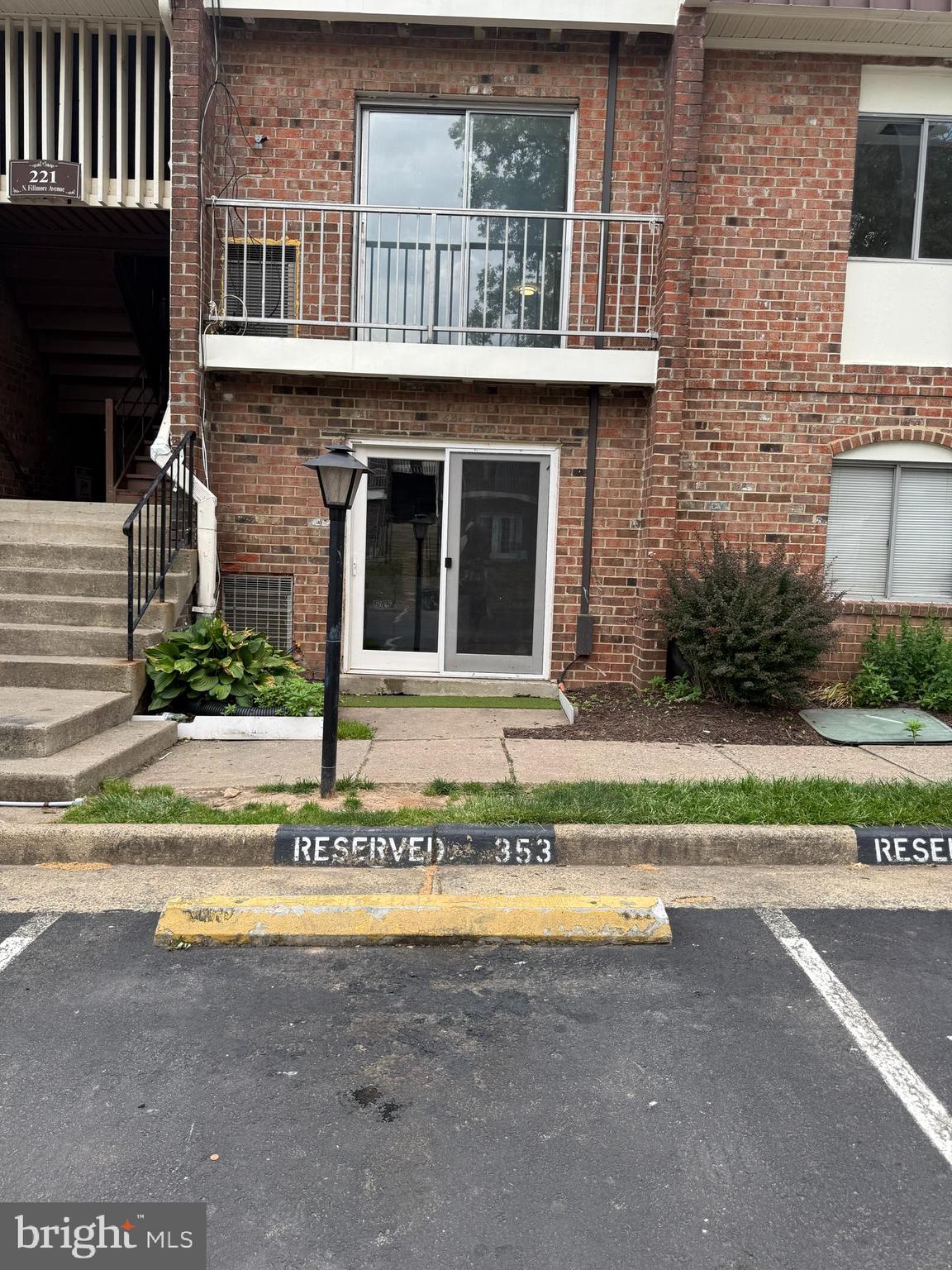 PEMBROOK OF LOUDOUN - Residential