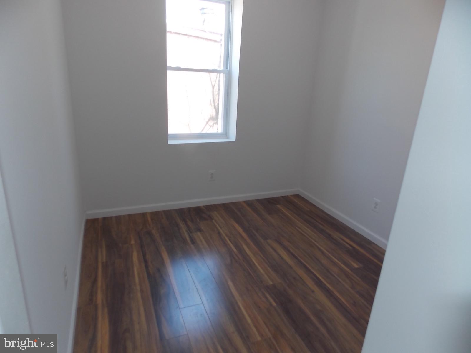 MILL CREEK - Residential