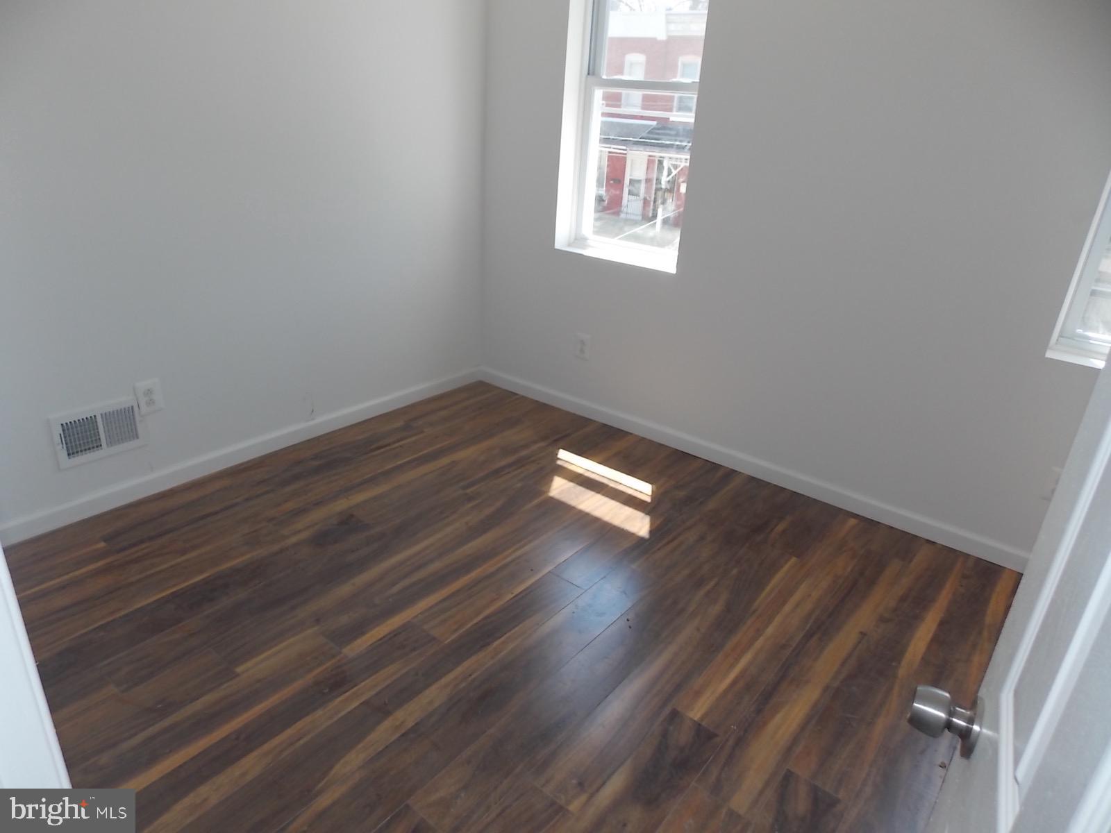 MILL CREEK - Residential