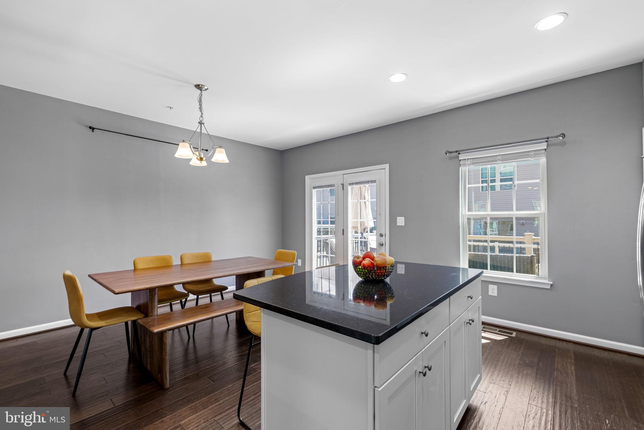 O'DONNELL SQUARE - Residential