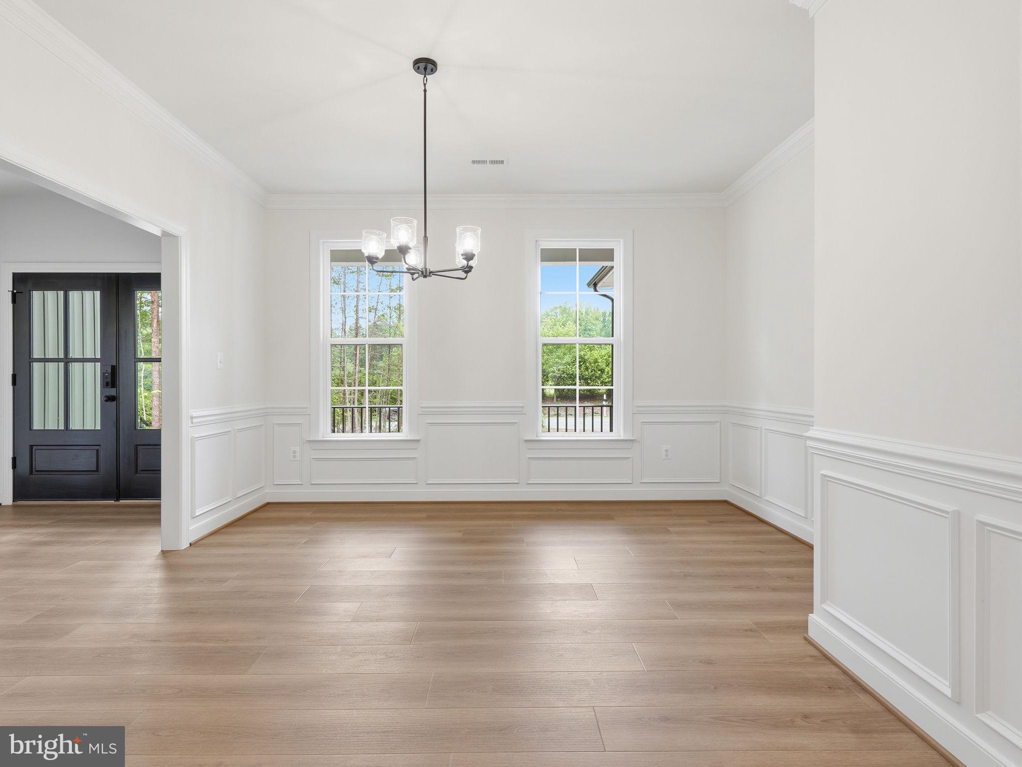 FRESHWATER ESTATES - Residential