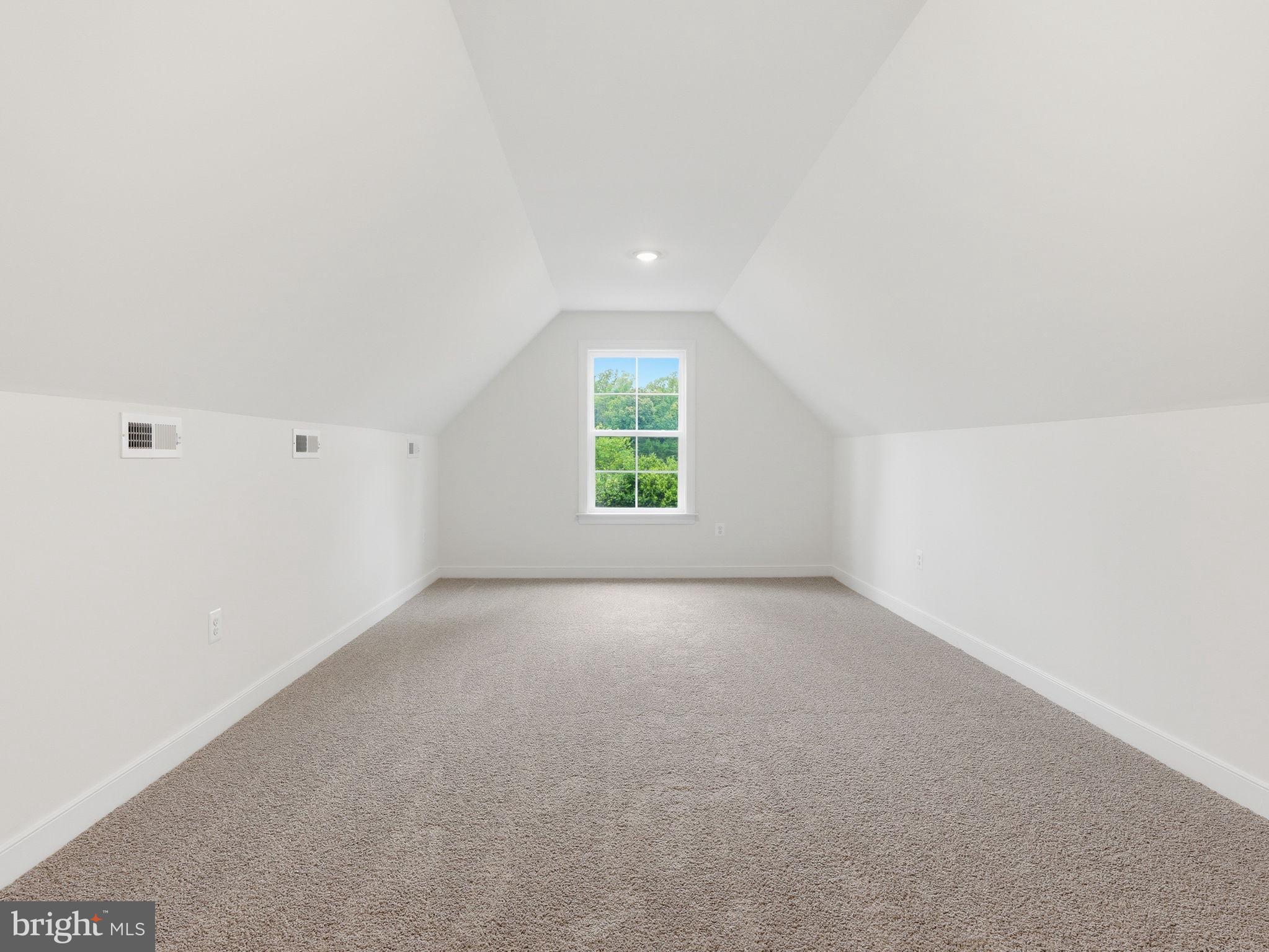 FRESHWATER ESTATES - Residential