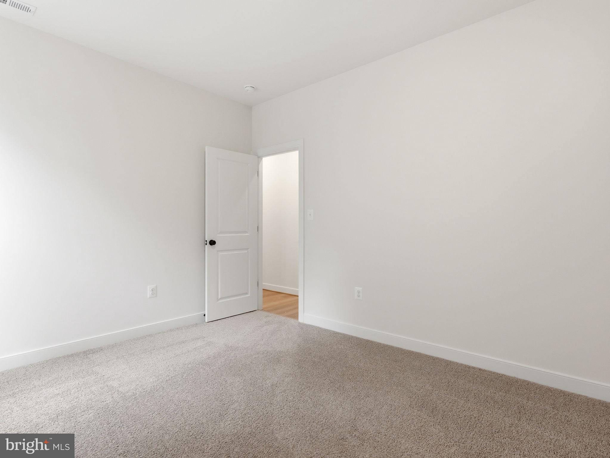FRESHWATER ESTATES - Residential