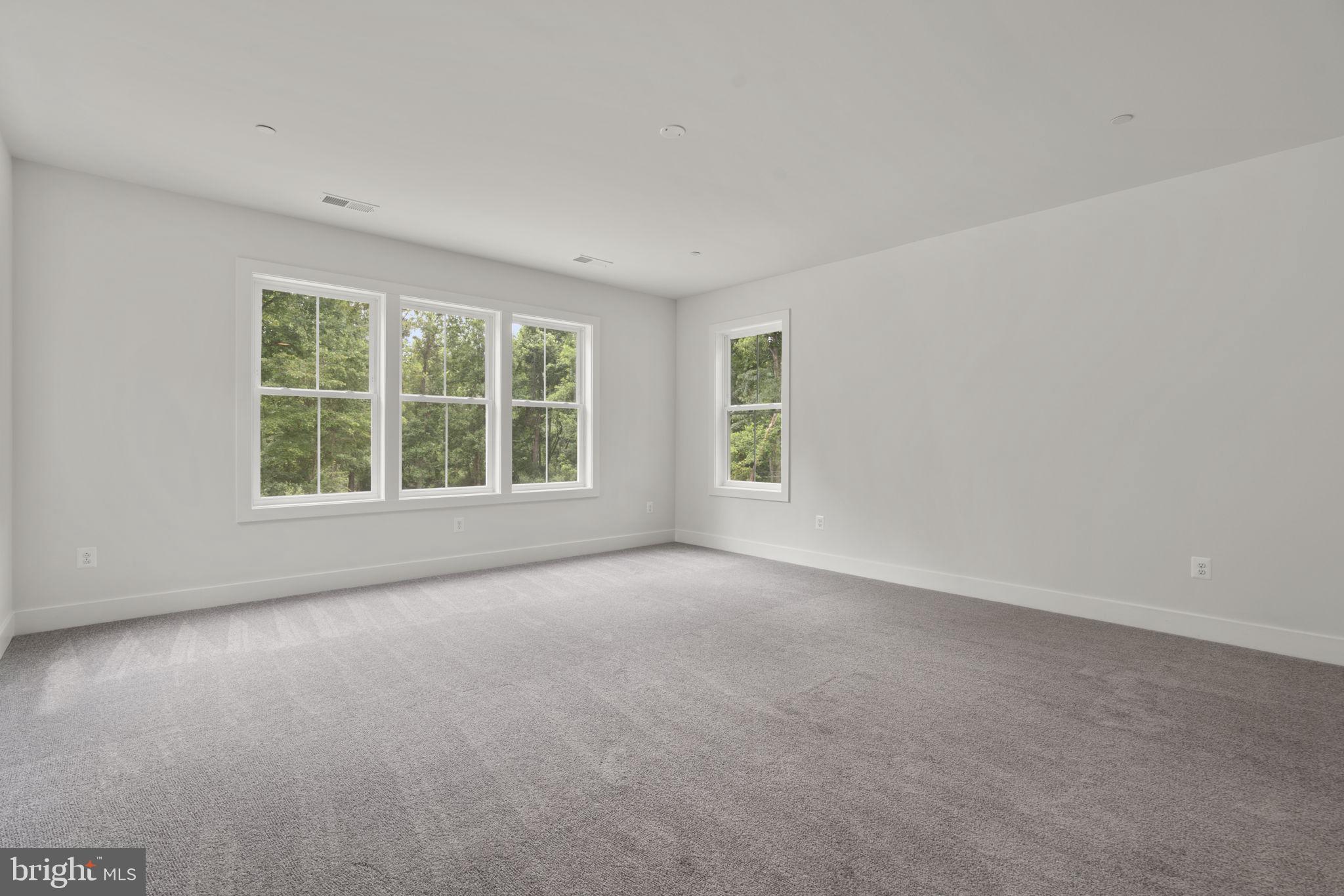 NOB HILL - Residential