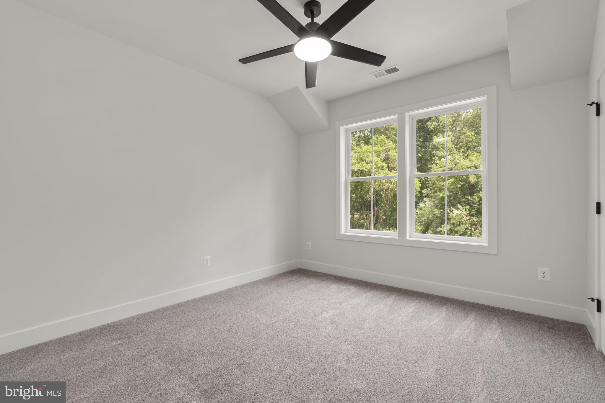 NOB HILL - Residential