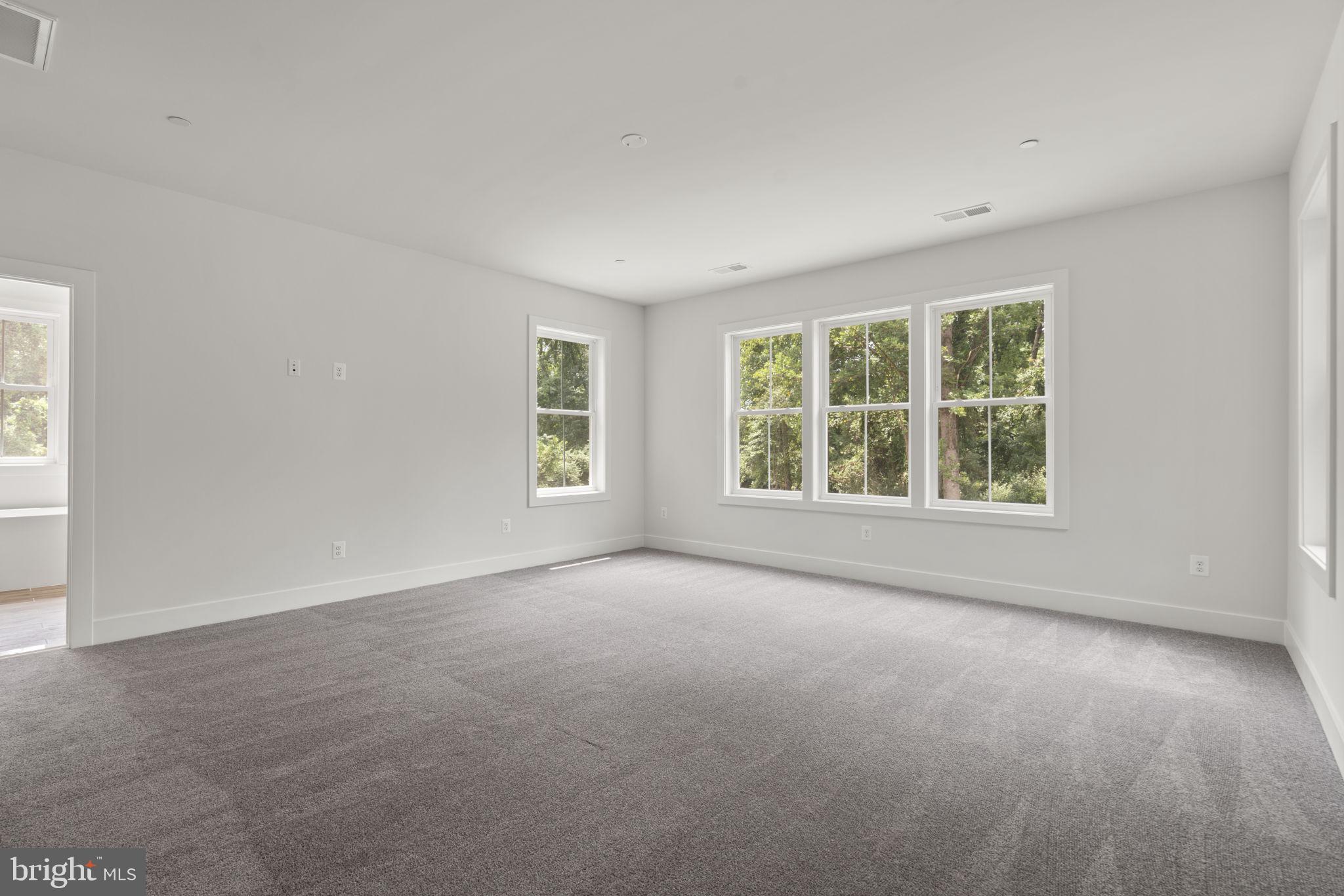 NOB HILL - Residential