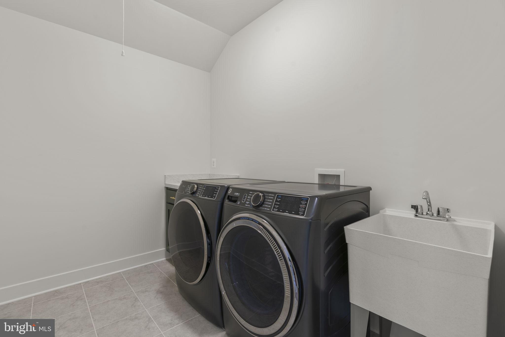 NOB HILL - Residential