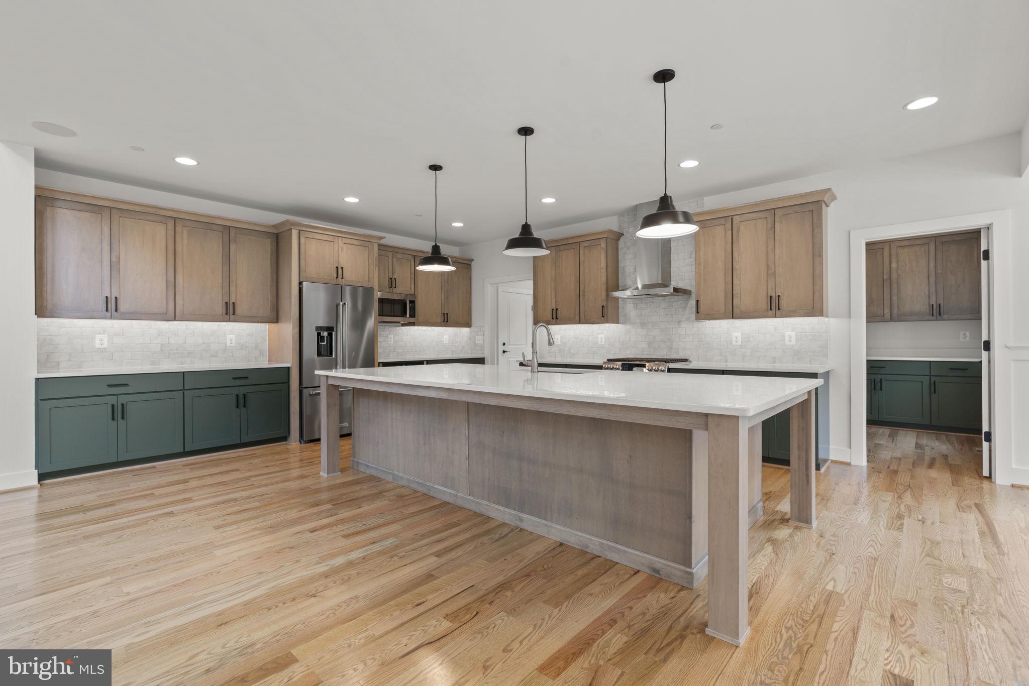 NOB HILL - Residential