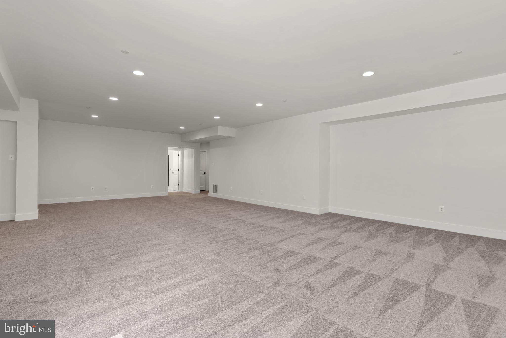 NOB HILL - Residential
