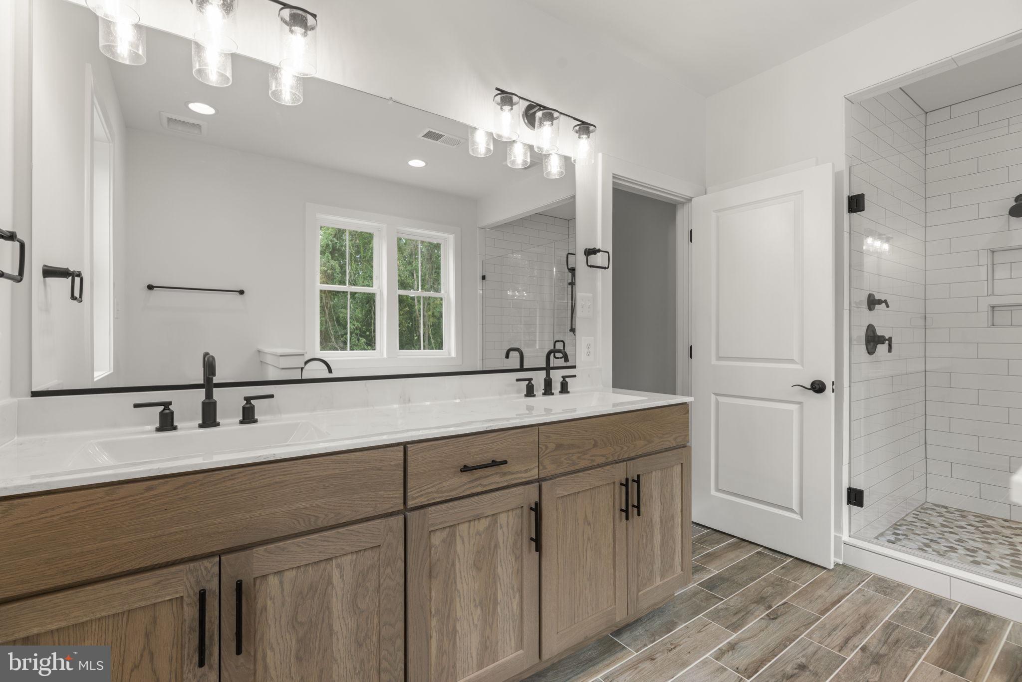 NOB HILL - Residential