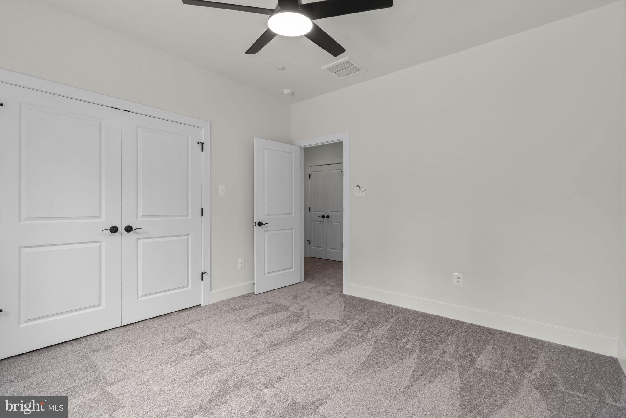 NOB HILL - Residential