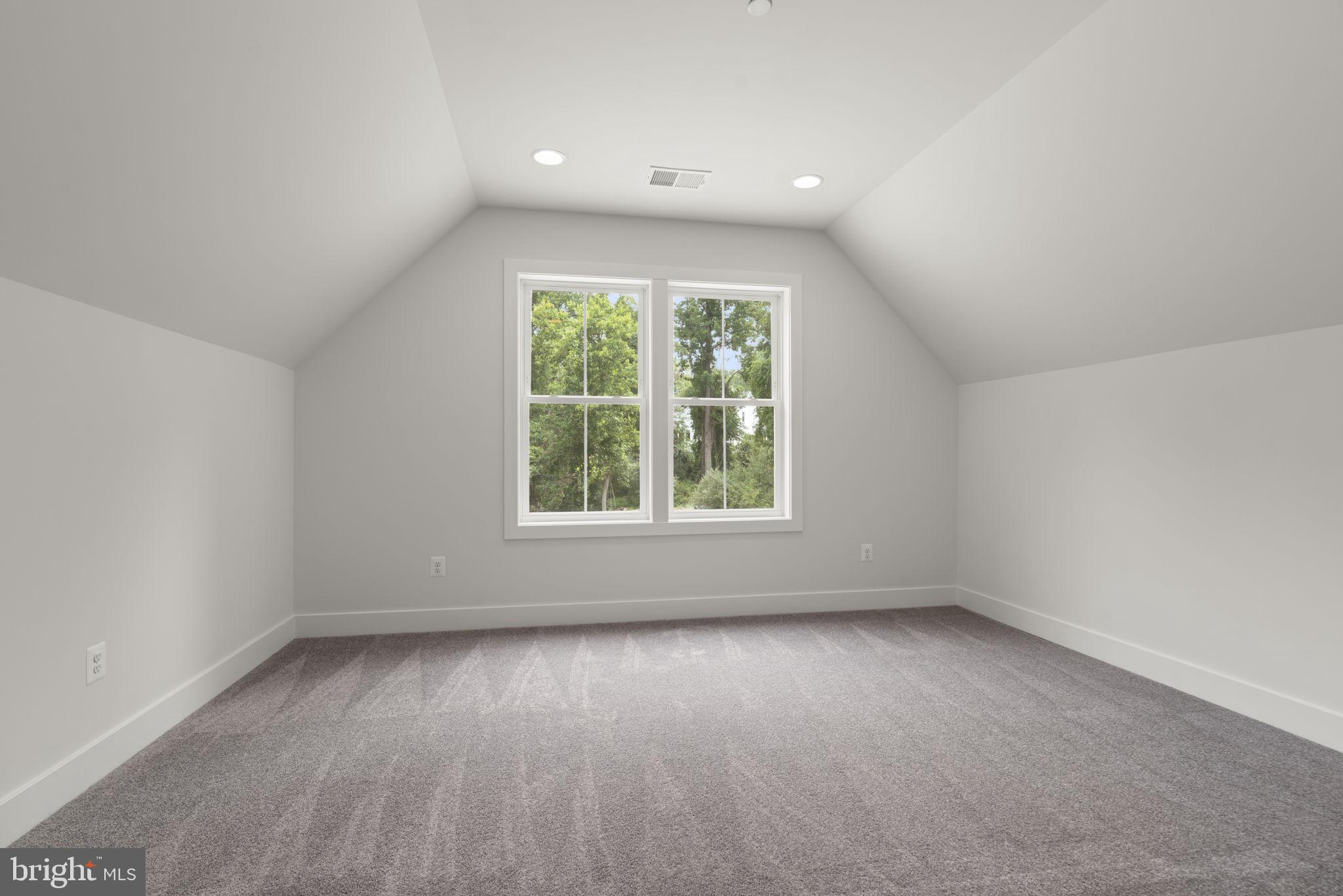 NOB HILL - Residential