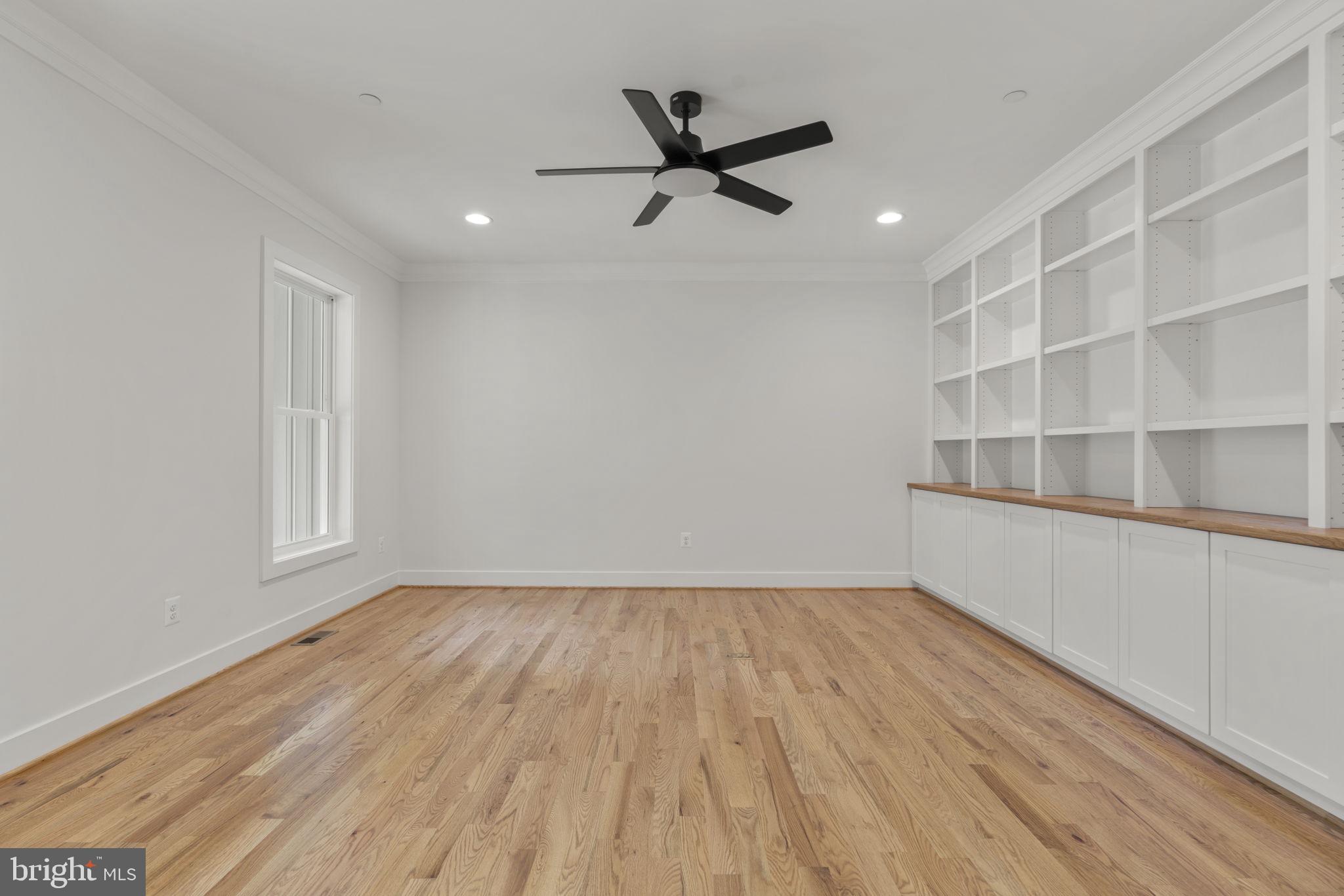 NOB HILL - Residential