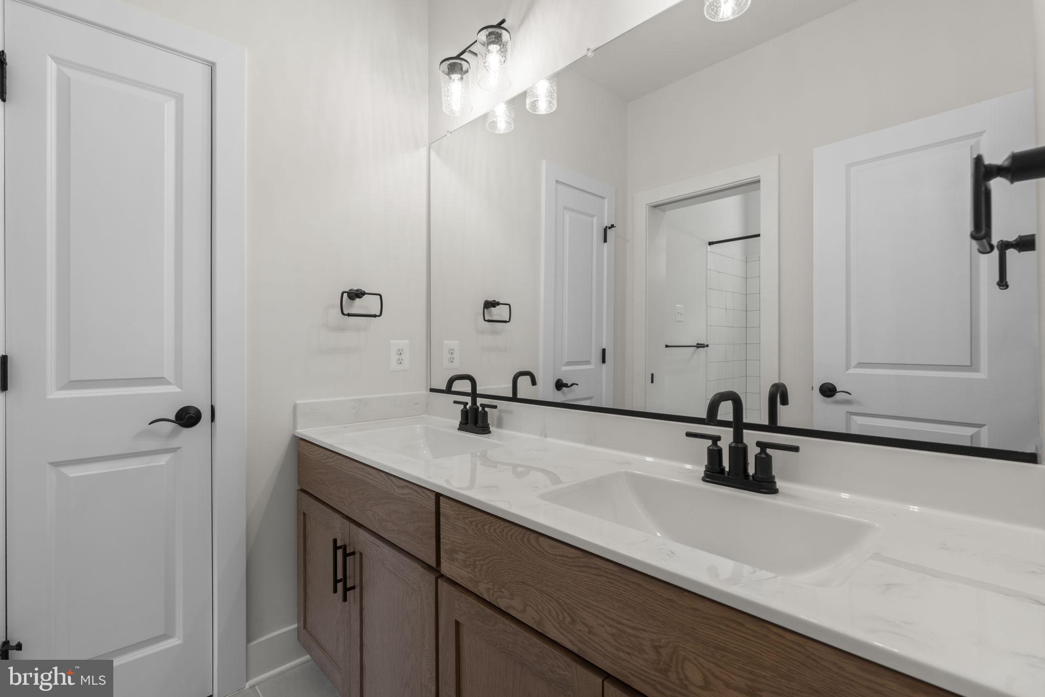 NOB HILL - Residential